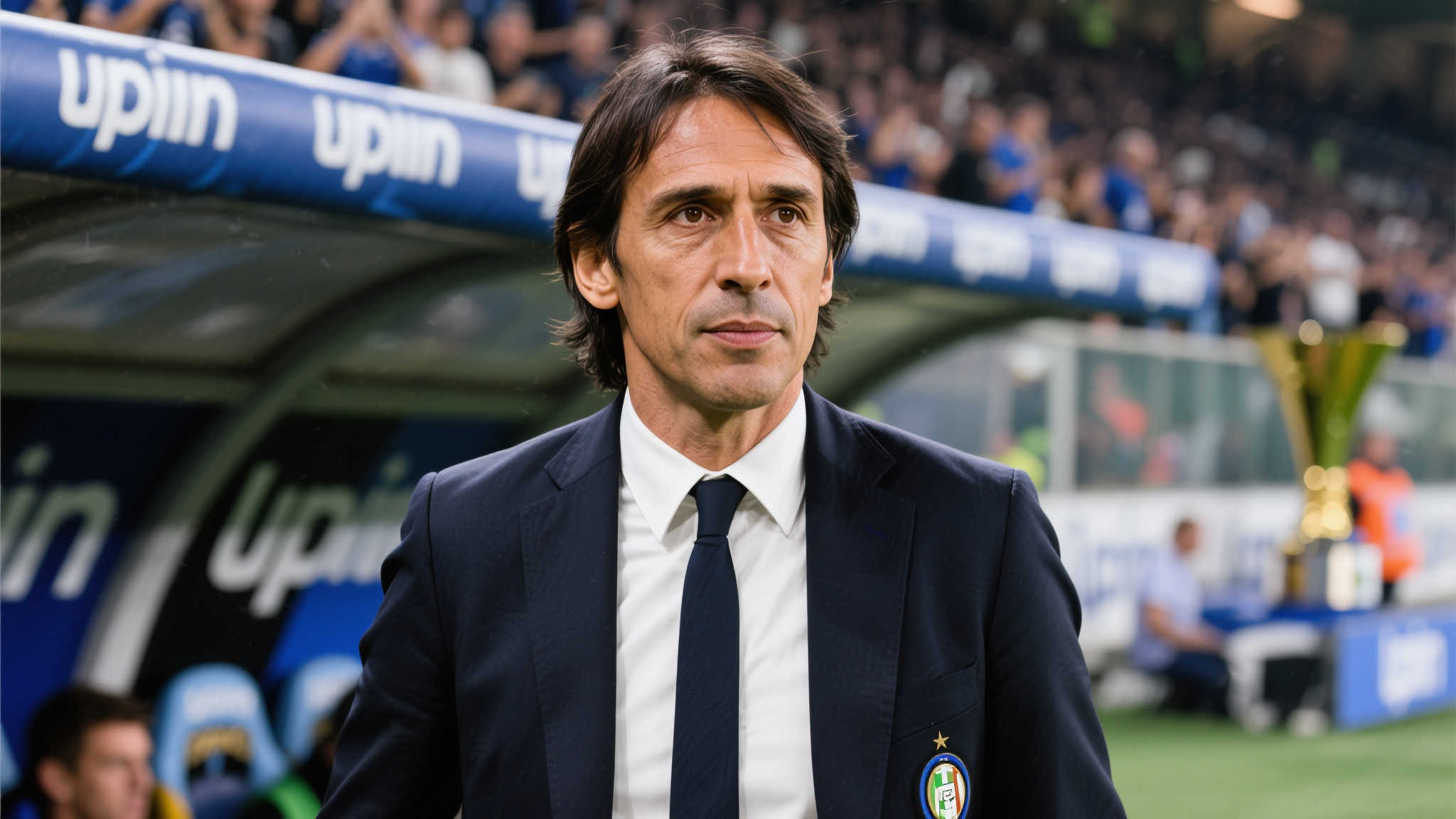 小因扎吉言论似离别前兆,卡佩罗称或将告别马队 现年46岁的小因扎吉,以其令人印象深刻的教练能力而